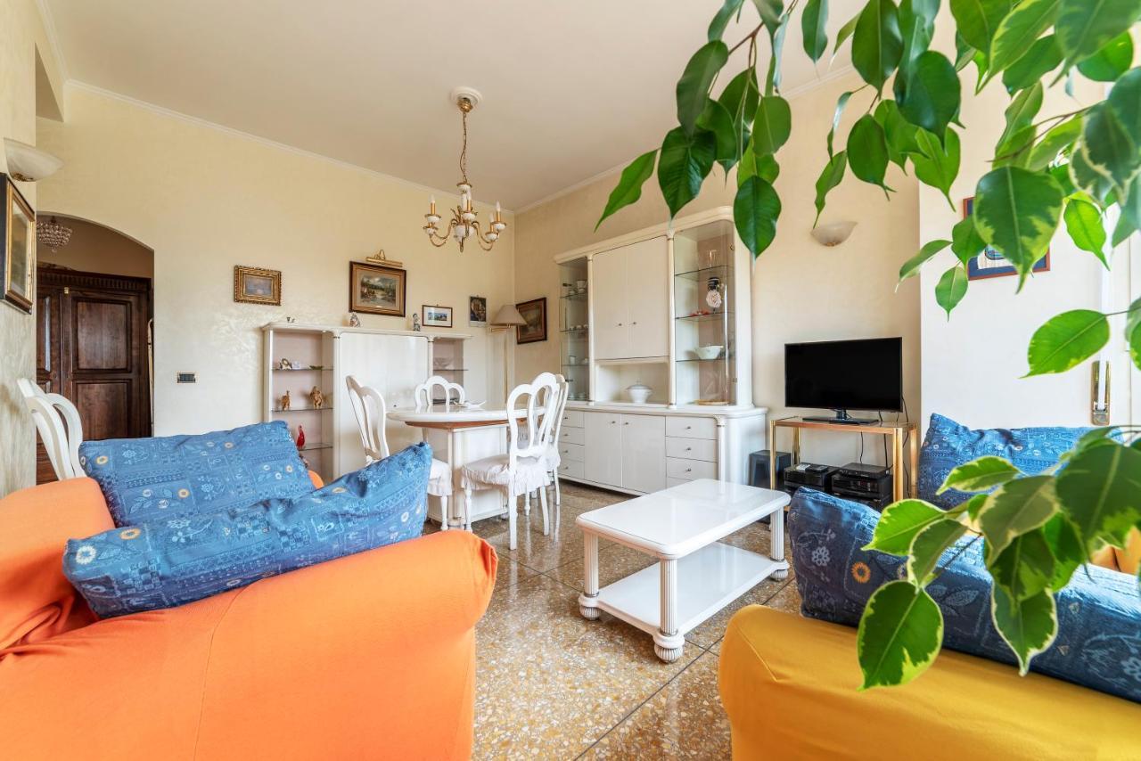 Monteverde Roomy Apartment Sun And Flowers Рим Екстер'єр фото